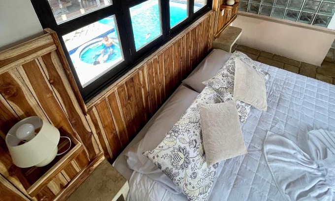 Monterrico Hotel | Johnnys Place Hotel