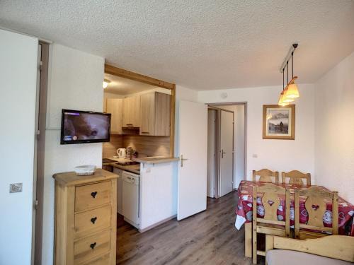 Reberty Apartamento | Joli 2 pièces rénové pour 4 pers, ski aux pieds, exposé sud - Les Menuires, Rés. Boedette D 424 - FR-1-178-133
