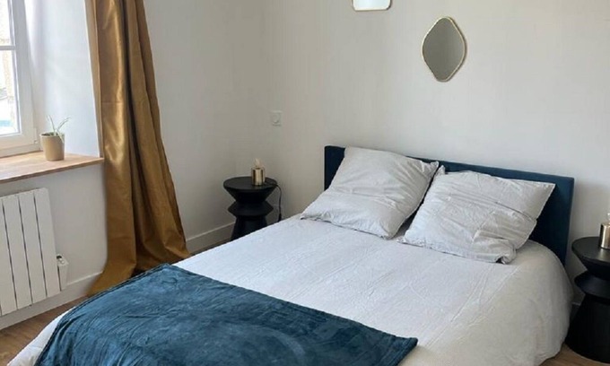 Hennebont Apartamento | Joli Appartement T2, Plein Centre Ville D'hennebont , Parking Gratuit