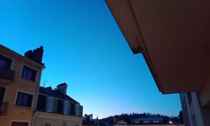 XIV Juillet Apartamento | Joli T1 avec Balcon & Parking proche gare de Pau