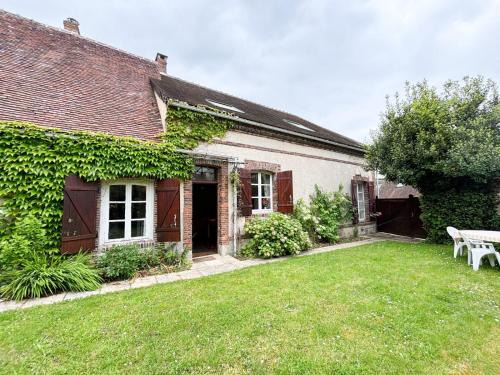 La Lande-sur-Eure Casa | Jolie maison de campagne jardin barbecue billard