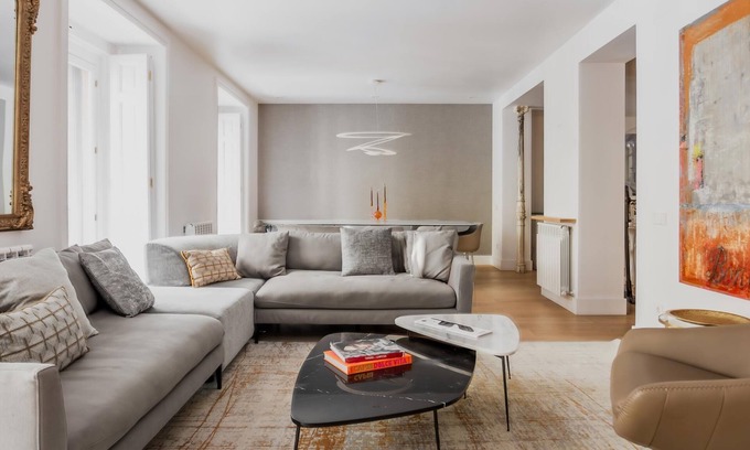 Milla de Oro Apartamento | JORGE JUAN I