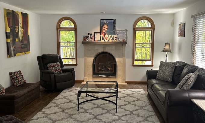 Jim Thorpe Casa | Josephine’s home at the Switchback Trail- DOWNTOWN Jim Thorpe
