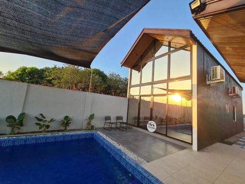 Porac Hotel | Josh cabins
