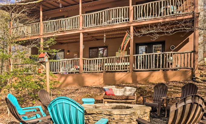 Franklin Casa | 'Joshua’s Lodge' w/ Hot Tub + Mountain Views!