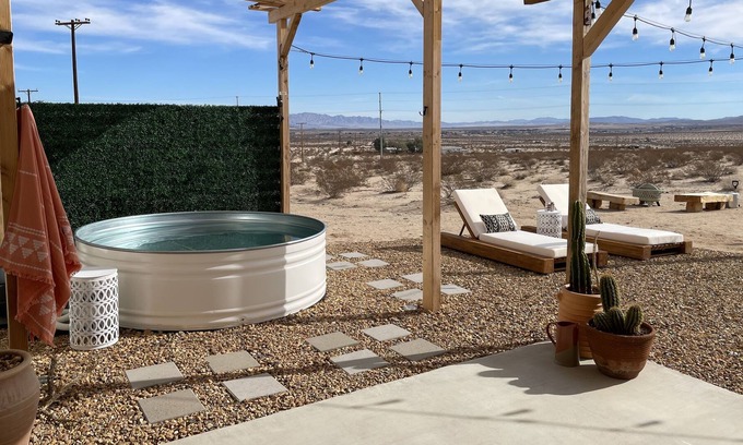 Twentynine Palms Villa | Joshua Tree Luxury Villa with Cowboy Pool-7 minutes to JT National Park