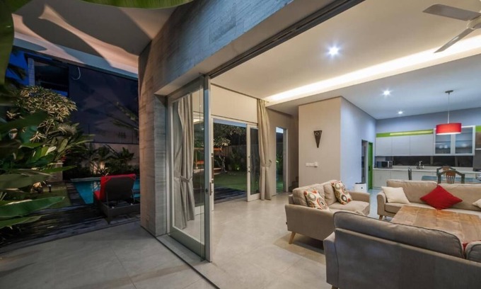 Denpasar Casa | JPTiger Near FINS BEACH