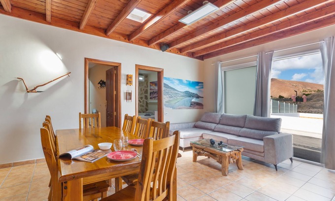 Uga Villa | 'Juan Martin' con vistas a la montaña, Wi-Fi y aire acondicionado