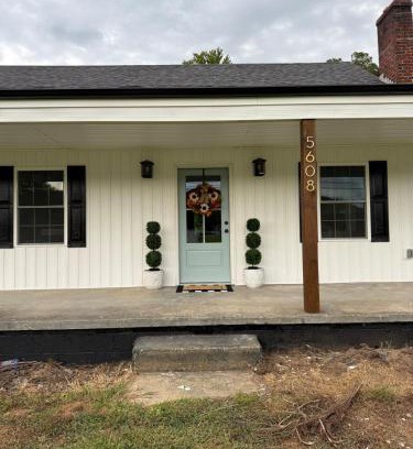 Arlington Casa | Juanitas Garden Cottage