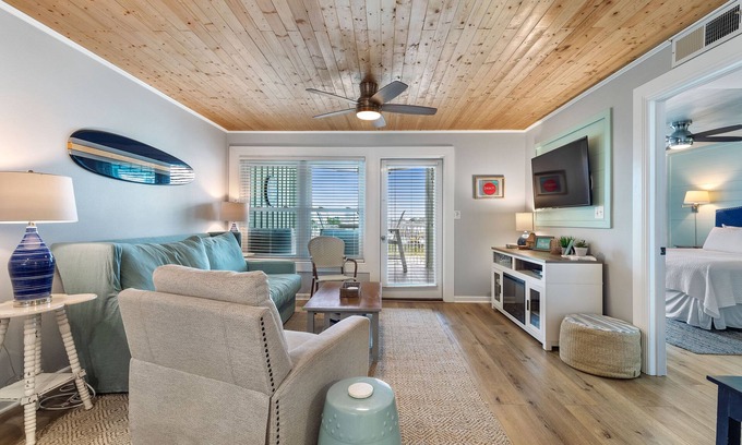 Orange Beach East Condominio | Jubilee Landing 206 - ¡Lo mejor de la bahía y la playa! Traiga su barco!