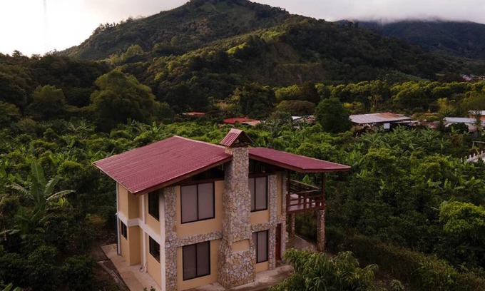 Santa Maria Casa | Juliet's Coffee House