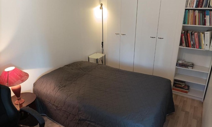 Turku Apartamento | Juna-aseman, TYKSin vieressä 2h, sauna, parkki