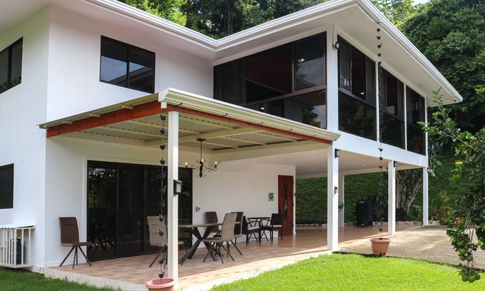 Lagunas de Baru Casa | Jungle estate with mountain views, private pool, open-concept, & AC - dogs ok