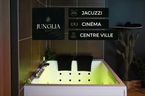 Prefecture Apartamento | Junglia Suite - Spa & Ciné