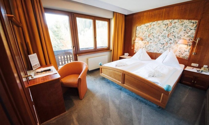 Bad Kleinkirchheim Casa | Junior Suite Edelholz Kirsche - The Kirchheimerhof - Superior Refugium
