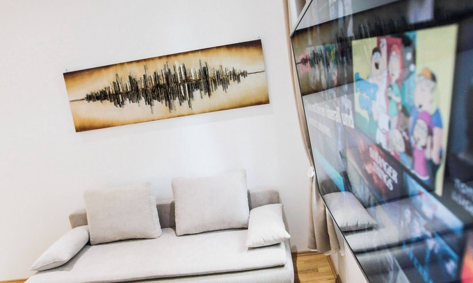 Favoriten Apartamento | Junior Suite: Luxurious 100 m² Apartment with Parking