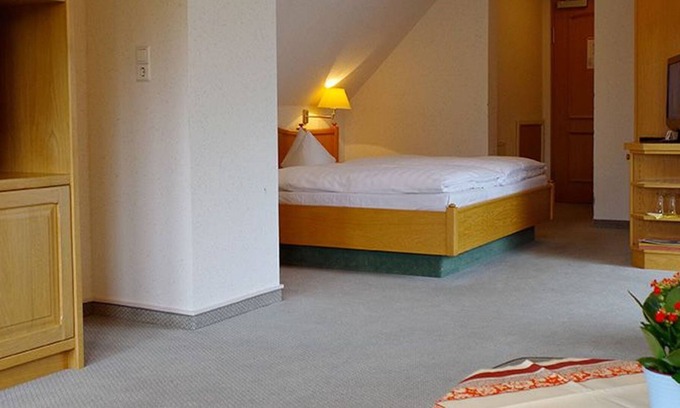 Burg Casa | Juniorsuite, Du/wc, Frühst. - Hotel am Spreebogen