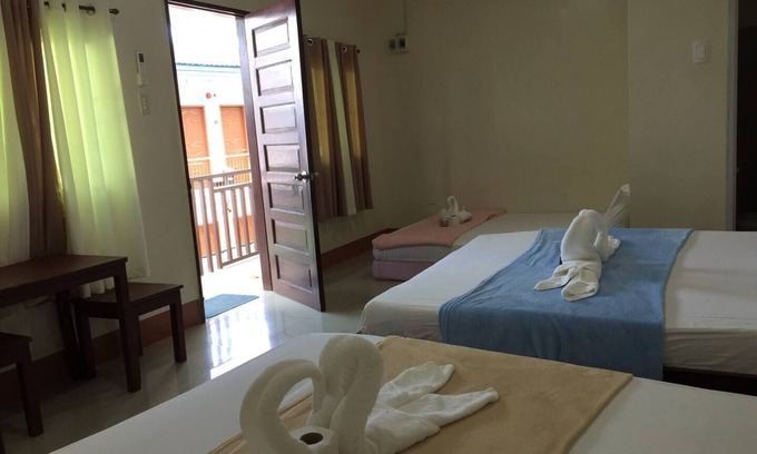 Tawala Cama Y Desayuno | Junlyn ApartelleDeluxe Double or Twin room