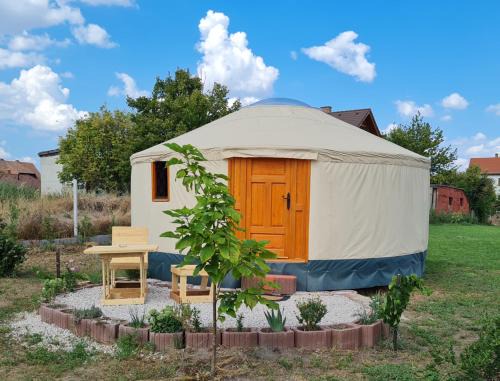 Rackeve Otro | Jurtafarm Ráckeve - a nomád luxus