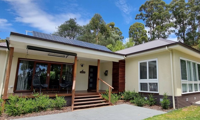 Marysville Casa | Just a short stroll to Marysville Township...