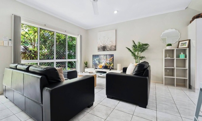 Yorkeys Knob Apartamento | Just a short stroll to beautiful Yorkeys Knob beach