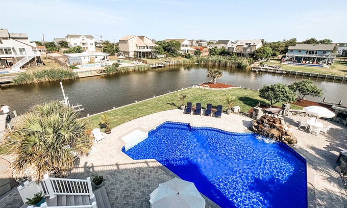 Sandbridge Cabaña | Just Like Heaven- Sandbridge - Waterfront Luxury w/ Backyard Oasis & Golf Cart