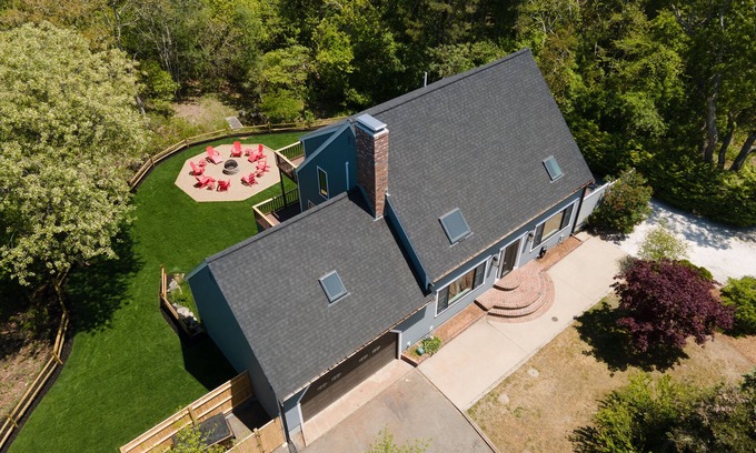 Dennis Port Casa | JUST LISTED! Coastal Bliss: Luxury Home w/ Central A/C! Walk to Beach and Dining