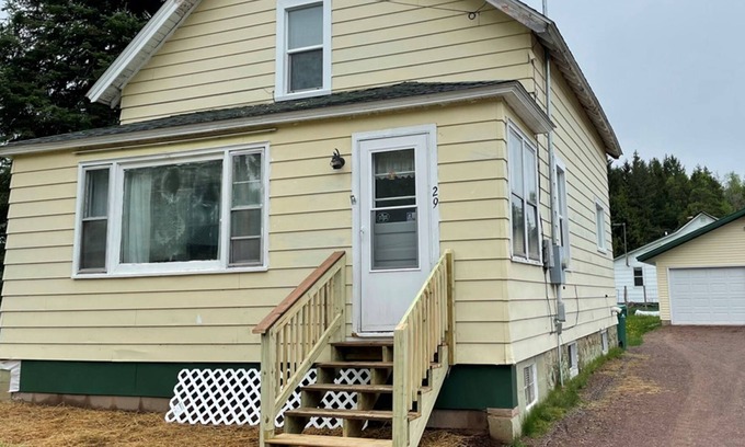 Germania Casa | Just outside of Hurley - Cozy Home Close to Fun Activities - Good Knight Inn