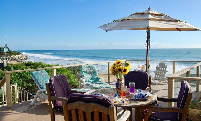 Eastside Santa Cruz Casa | Casa de playa familiar perfecta: a solo pasos de la arena, ¡vistas impresionantes!
