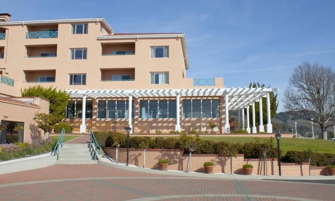 Avila Beach Complejo | Just What You Were Looking For! Free Parking, Walk to Central Coast Aquarium
