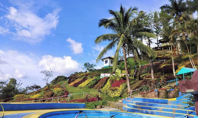 Balamban Hotel | JVR Island in the Sky Resort