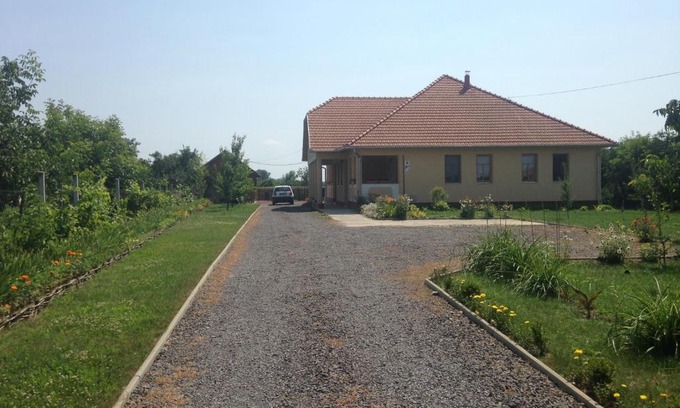 Szatmarcseke Casa | Kölcsey Kúria Vendégház