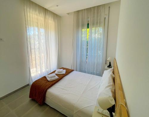 Anzio Apartamento | K-FOFO Apartment - Steps from Anzio Station, Beach & Town Center