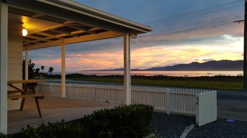 South Bay Casa | K'orca Cottage by the Sea
