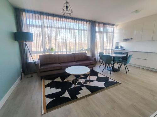 Eindhoven Apartamento | K50163 Modern apartment near the center and free parking