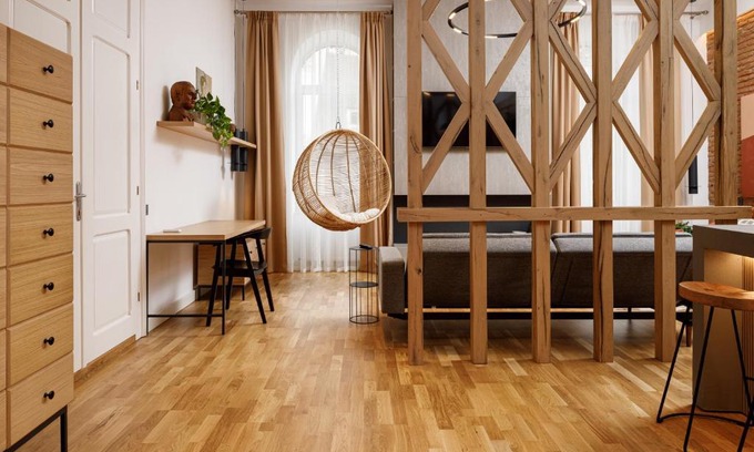 Brasov City Centre Apartamento | Ka'yana Apartments - Restored Luxury in the Heart of the Old Town, near Black Church, Council Sq
