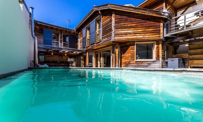 Biarritz Villa | KABANE KEYWEEK Villa pool spa sauna downtown