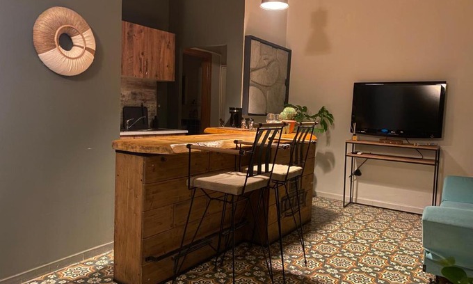 Rasimpasa Apartamento | Kadikoy Tarihi Mahallede Loft Tasarimli Daire