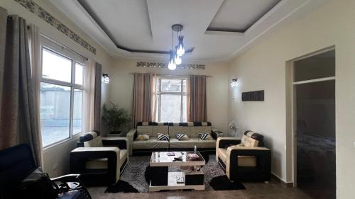 Burundi Casa | Kajaga Tanganyika
