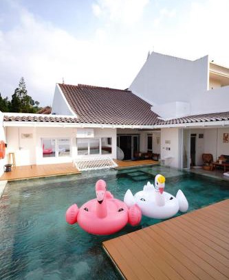 Parongpong Villa | Kala Cabin Cinema
