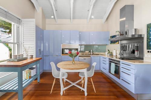 Kalk Bay Casa | Kalk Bay Condo at The Majestic