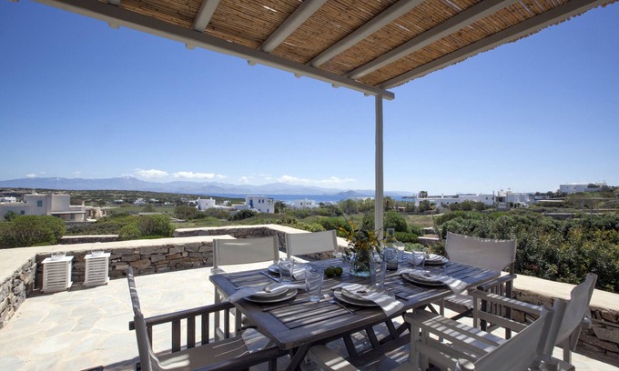 Santa Maria Villa | Kallisti Elia · Serena villa de vacaciones - Vistas, nr La mejor playa familiar