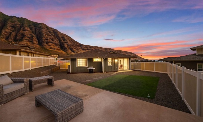Makaha Valley Casa | Kalo Homes ~ Surfside Serenity
