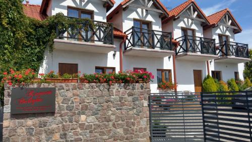 Debina Casa | Kamień Bałtyku