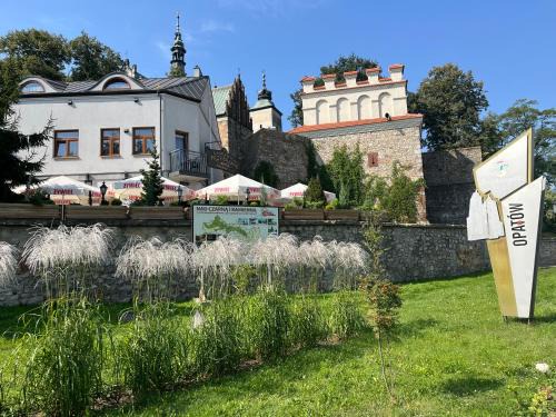 Opatow Casa | Kamienica przy Bramie