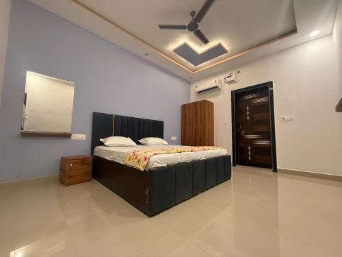 Vrindavan Casa | Kanak Bhawan