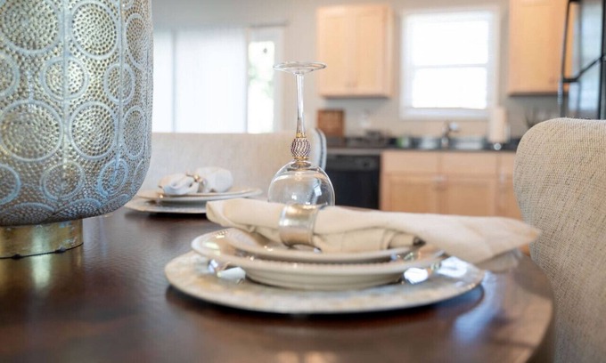 Kannapolis Casa | Elegante casa adosada en Kannapolis, lado derecho Tarifas especiales disponibles