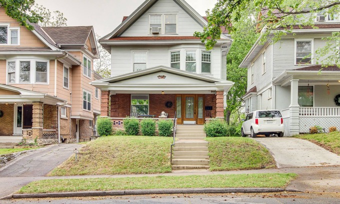 South Hyde Park Apartamento | Kansas City Vacation Rental Near Old Westport!