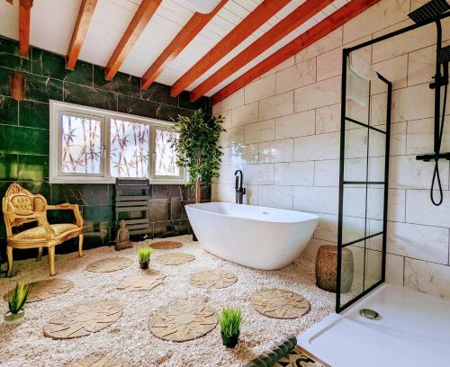 Blairgowrie Cabina | Kaoglen Zen-Feature Bath-Dunkeld-Route 500