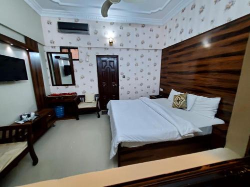 PECHS Casa | Karachi Guest House